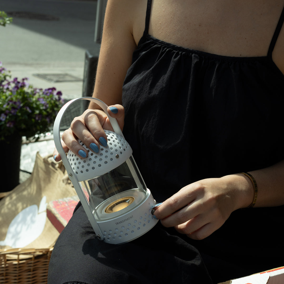 Light Speaker | Bluetooth Powered Speaker | White