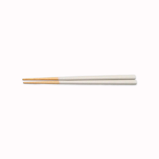 Simple Light Grey coloured wooden chopsticks from Gel-Cool's Bento Store Range.