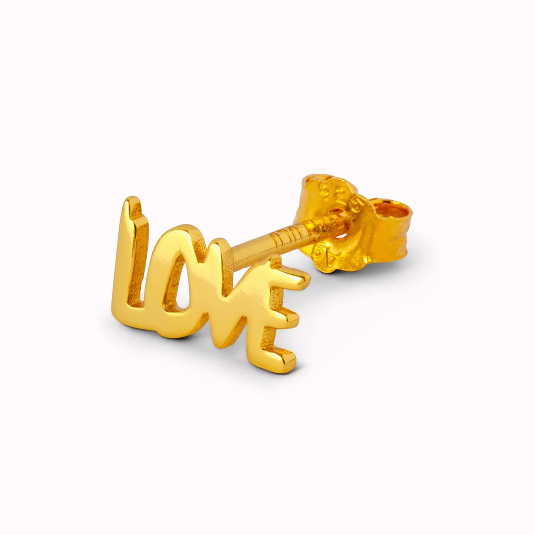 The Lulu LOVE single stud earring is either finished in sterling silver or 18ct Gold Plate and with all Lulu Copenhagen's jewellery, it is is nickel free.