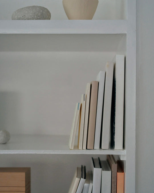 MD Paper epitomises the subtlety, elegance and simplicity of design of good Japanese stationery, concentrating on the quality of material over branding or printed design.&nbsp;
