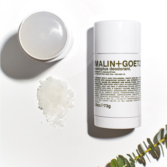 The Eucalyptus deodorant from Malin+Goetz is produced with refreshing natural eucalyptus extract and odour-neutralizing citronellyl. It is especially good for sensitive skin and forms part of Malin+Goetz's essentials collection.