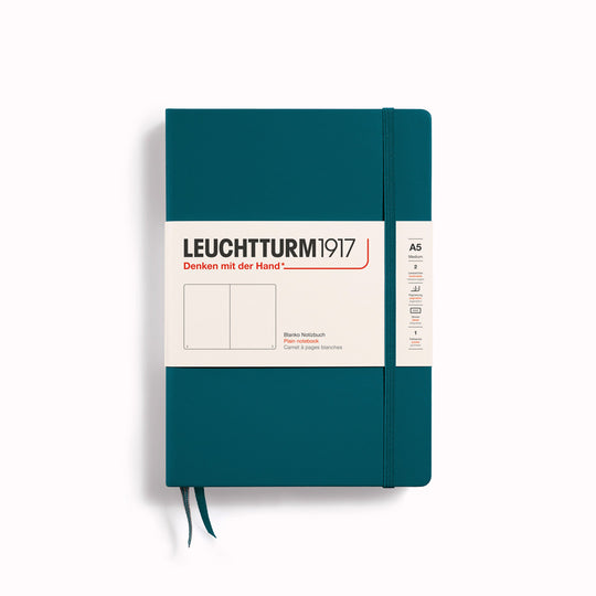 Measuring 145 mm x 210 mm, this A5 medium-sized hardcover notebook contains 251 pages of 80 g/m² paper.