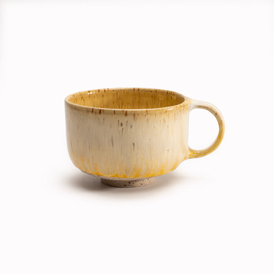 The Mion Mug is part of Studio Arhoj's Edo Series which is a mash up of Nordic/Japanese design influences. These mugs are not only functional, holding a generous amount of your favourite hot beverage, but also serve as a display piece in your kitchen and are far too nice to hide away in a cupboard.