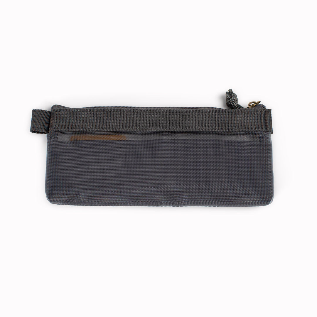 Designed for students, creatives and desk minimalists, it balances visibility and privacy—mesh outer for what you want on show, opaque centre pocket for what you don’t.