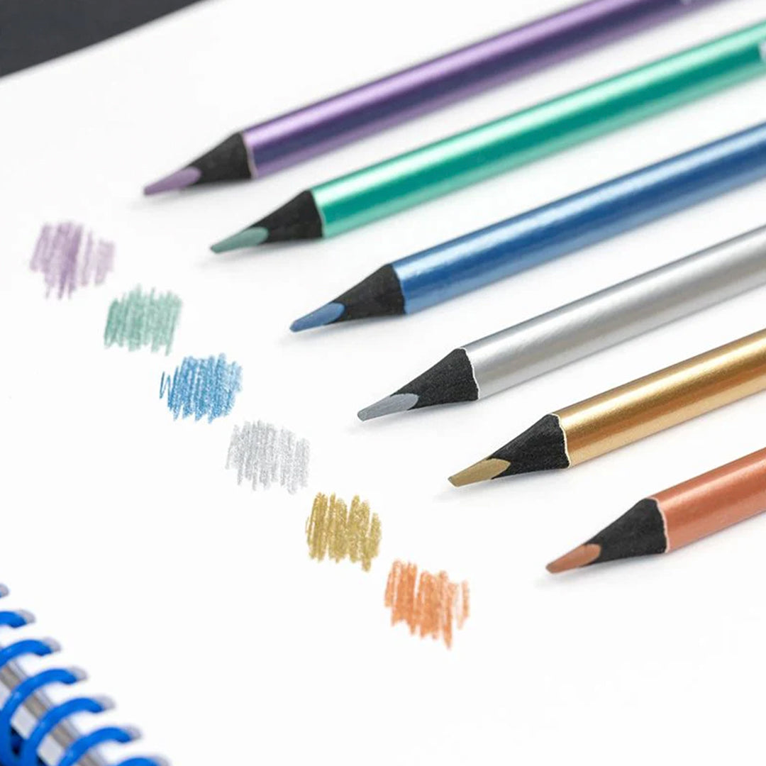 Metallic colouring pencil set by Milan with distinctive and stylish black wooden barrels. A triangular barrel shape gives an ergonomic fit in your hand
