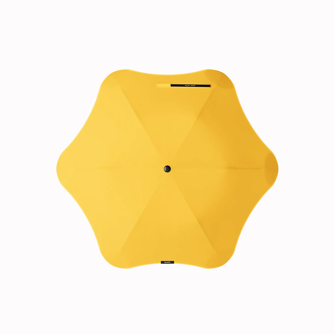 Crafted for portability and resilience, the Metro folding umbrella from Blunt is engineered to withstand challenging weather conditions.