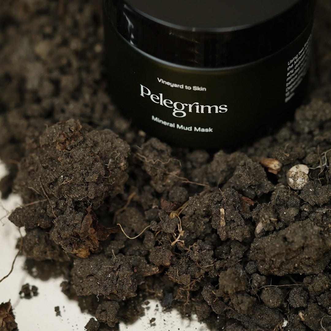 Pelegrims Mud Mask is a deep cleansing, detoxing and nourishing spa quality home facial treatment mask. 