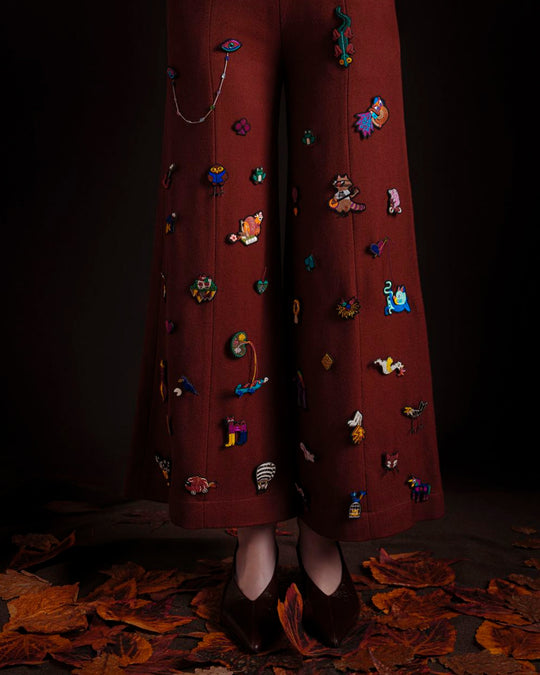 Make a statement with this beautiful Mister Fox hand embroidered decorative lapel pin by Paris based Macon et Lesquoy