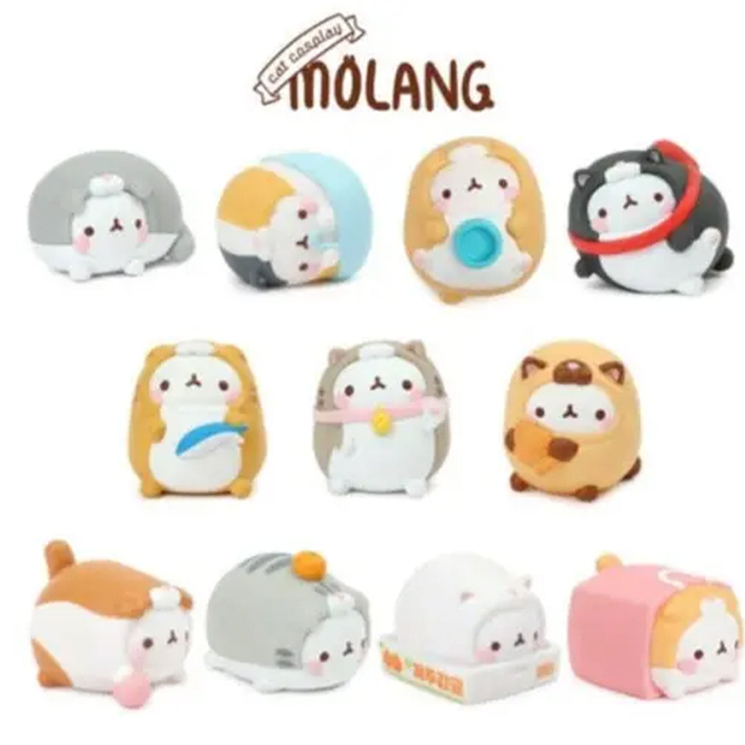 This Molang Vol.5 blind box delivers a small hit of kawaii charm in collectible form. Each box contains one random Molang figure dressed in an oversized lazy cat costume – round, relaxed and full of soft character.