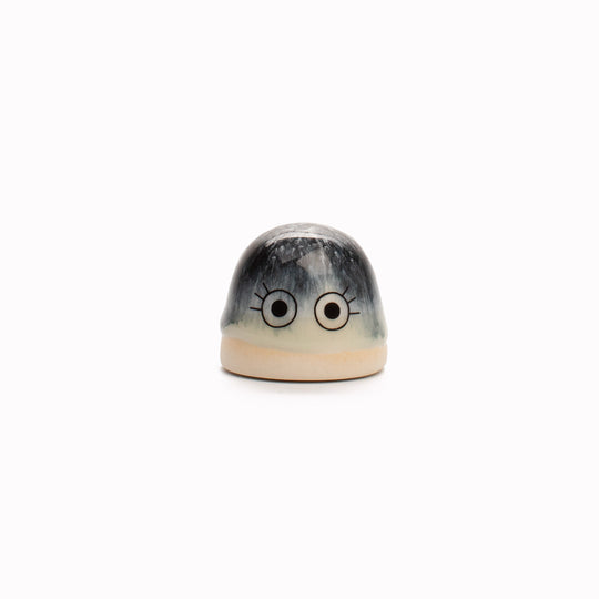 Familia Dot | Ceramic Figurine | Mono