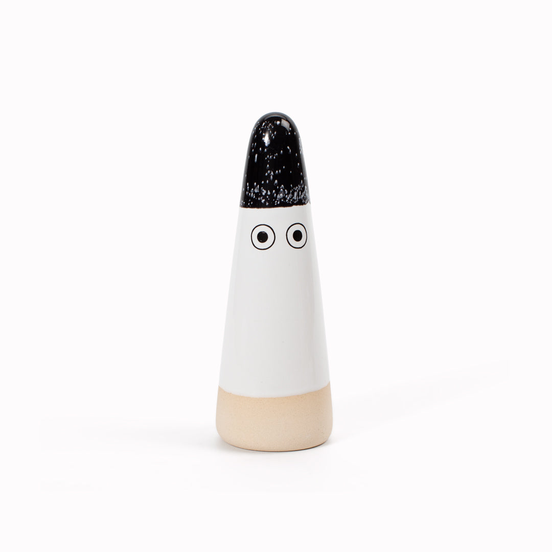 The monochrome coloured Ghosts provides a contemporary ornamental colour punch and personality to your home decor and also doubles as a ring holder.