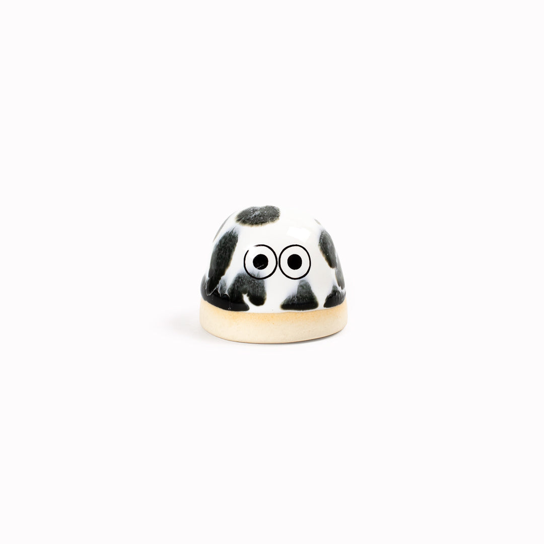 Familia Dot | Ceramic Figurine | Mono
