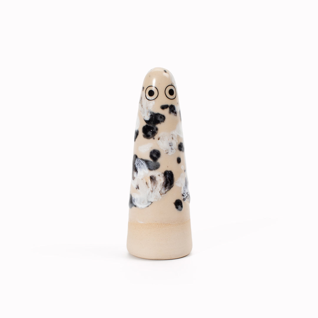 The monochrome coloured Ghosts provides a contemporary ornamental colour punch and personality to your home decor and also doubles as a ring holder.
