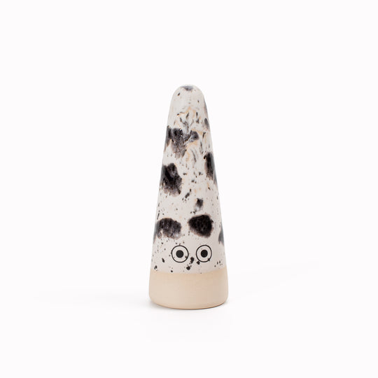 The monochrome coloured Ghosts provides a contemporary ornamental colour punch and personality to your home decor and also doubles as a ring holder.
