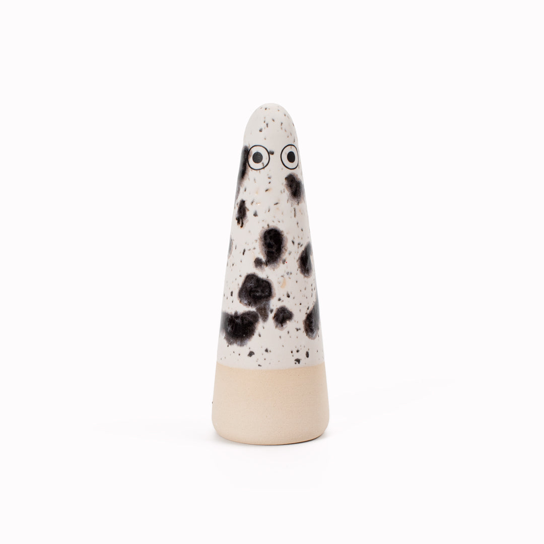 The monochrome coloured Ghosts provides a contemporary ornamental colour punch and personality to your home decor and also doubles as a ring holder.