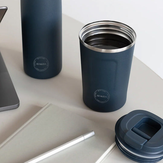 It is now easier than ever to be on the go with consideration for the environment. The CUP2GO is functional, beautiful, and a sustainable alternative to single-use cups with plastic lids.