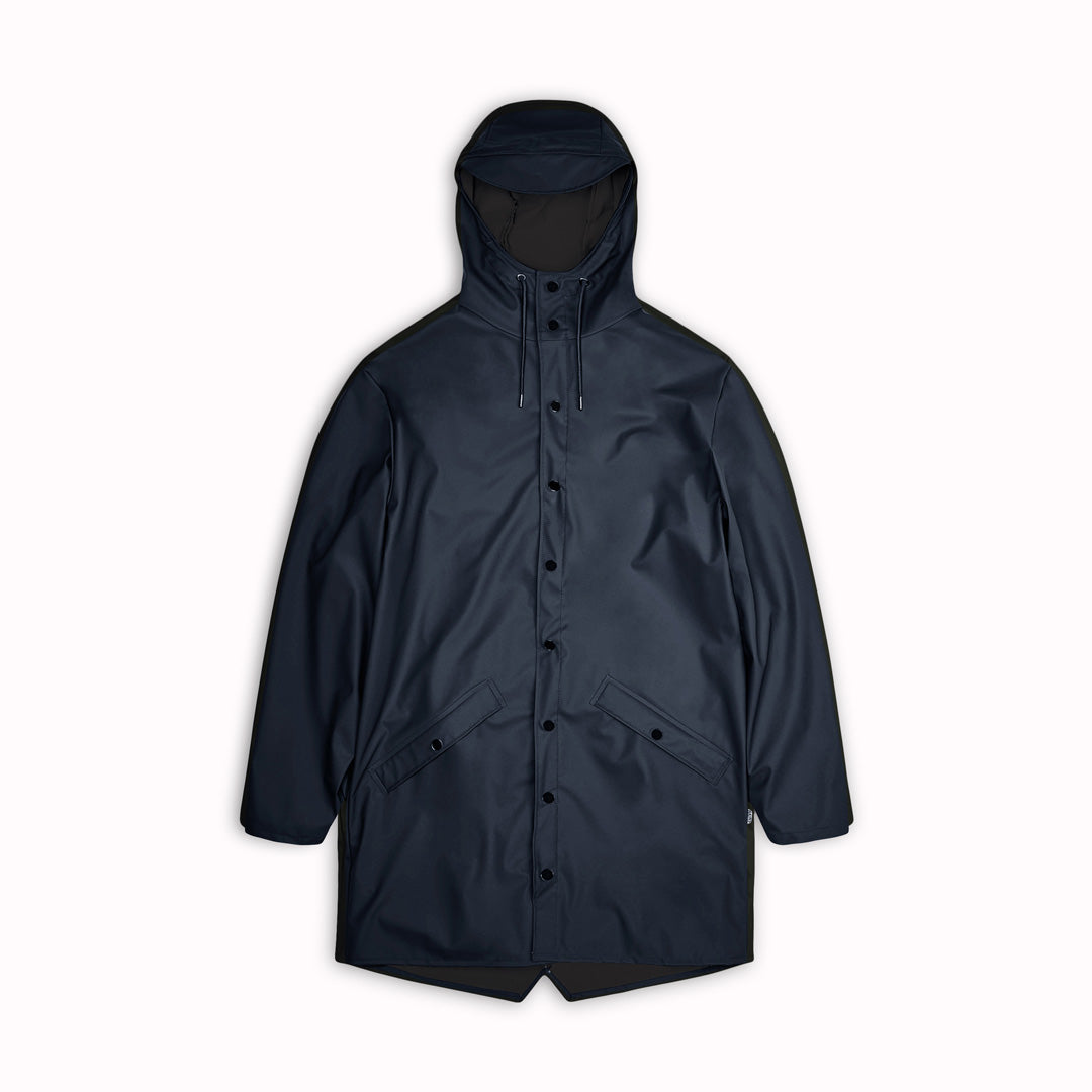 An ever-contemporary unisex rain jacket from Danish Outerwear and Lifestyle company Rains. This long Navy Blue rain jacket is characterized by a minimal silhouette in a long design.