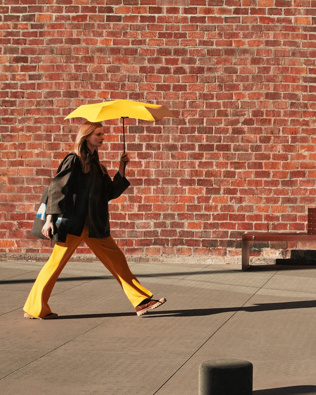 The BLUNT Neo in Citrus Yellow is a lightweight, compact umbrella designed to be there whenever the weather changes.