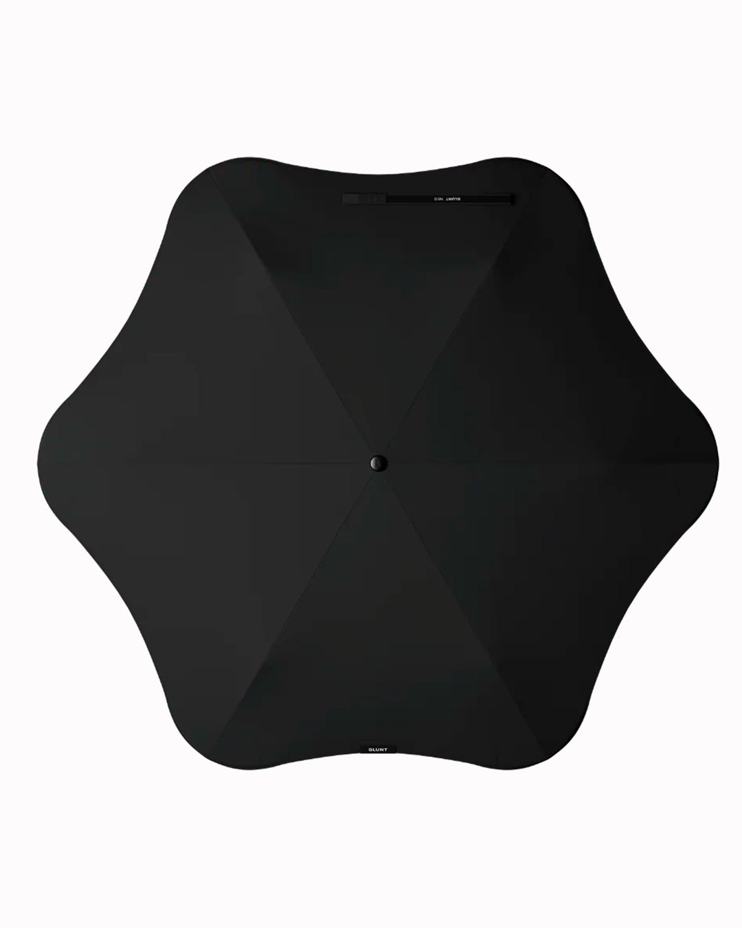 The BLUNT Neo is a lightweight, compact umbrella designed to be there whenever the weather changes.