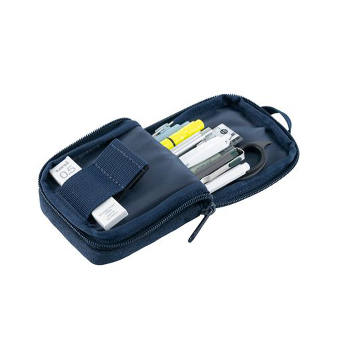 A tidy solution that adapts to how you work. The Neoform Pen Case is a compact organiser built for desks that shift between home, office and on-the-go setups.