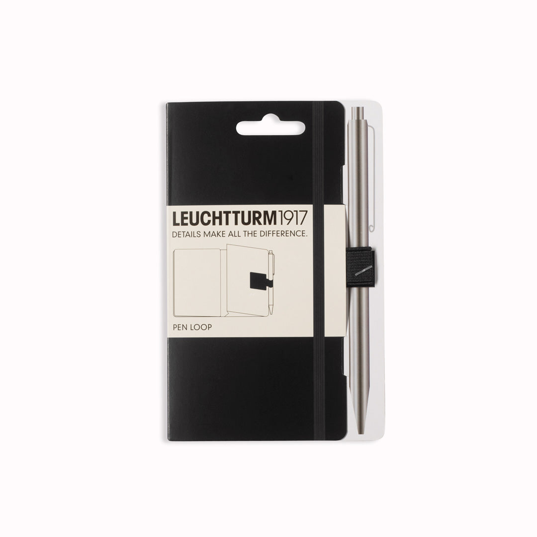 Black Pen Loop is the answer! The practical Pen Loop complements our colourful notebooks thanks to the wide variety of LEUCHTTURM1917 colours and enables the owner to set their own accents with their preferred colour scheme.