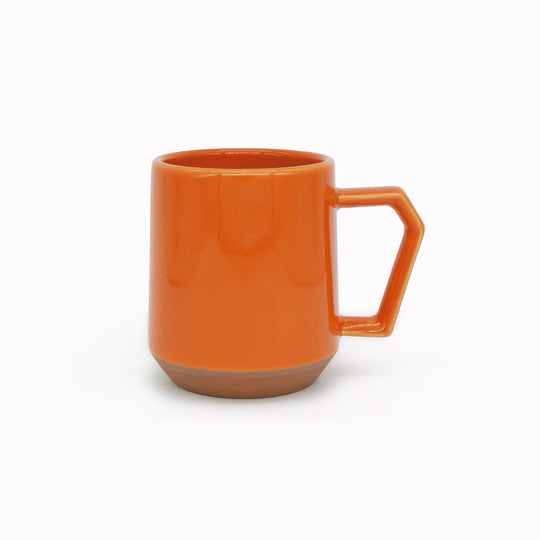 The CHIPS Mug in Orange keeps things simple: a solid everyday cup with clean lines and a bold colour finish