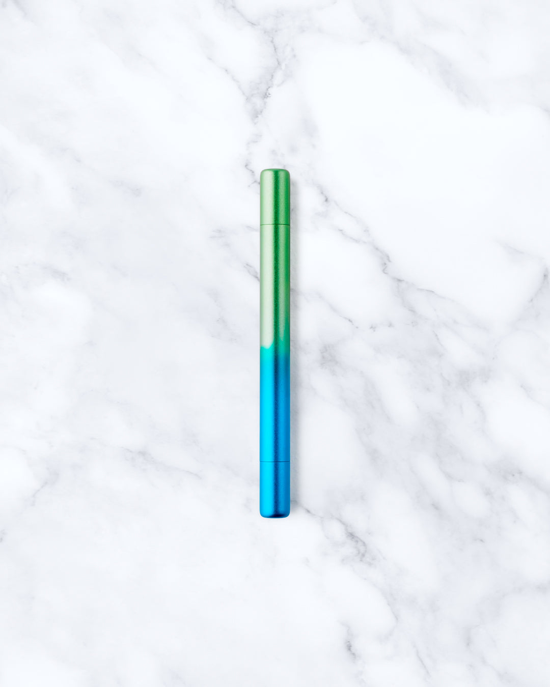 The Tom’s Studio Ori Highlighter is a refillable, modular highlighter pen designed for quick annotations to more expressive mark-making. 