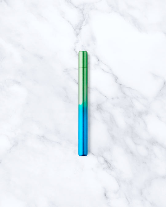 The Tom’s Studio Ori Highlighter is a refillable, modular highlighter pen designed for quick annotations to more expressive mark-making. 