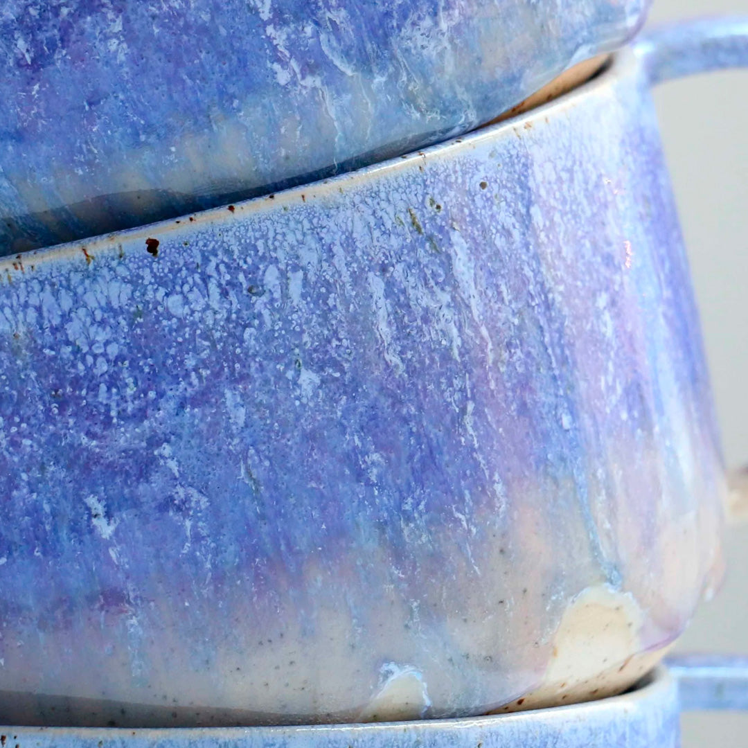 The Orinoco Mion Mug is a large thick glazed stoneware mug, ideal for hot chocolate, soup, long lattes or anyone that likes a BIG cuppa in the morning.