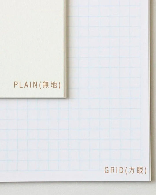 The A5-sized version of SIKIGU’s ingenious notebook-meets-memo-pad. The Pad Note uses a specialist binding method that keeps pages secure while allowing individual sheets to be peeled away cleanly when you want to take an idea with you or pass it on.