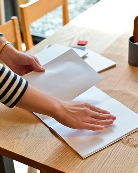 The A5-sized version of SIKIGU’s ingenious notebook-meets-memo-pad. The Pad Note uses a specialist binding method that keeps pages secure while allowing individual sheets to be peeled away cleanly when you want to take an idea with you or pass it on.