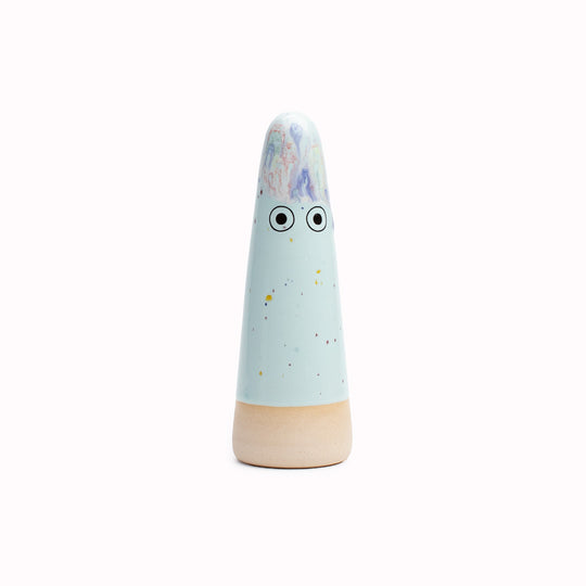 The pastel shades Ghosts provides a contemporary ornamental colour punch and personality to your home decor and also doubles as a ring holder.