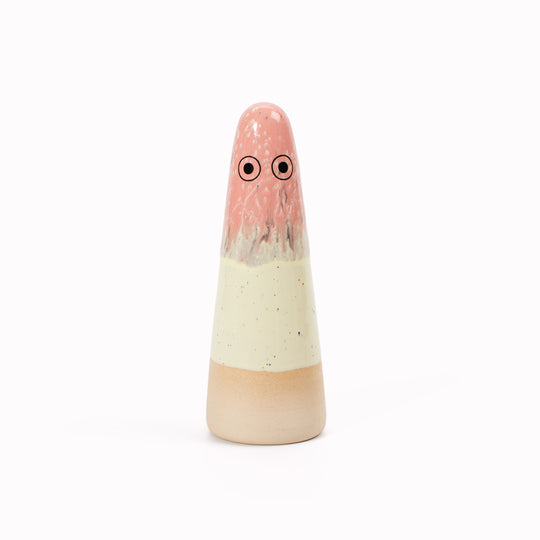 The pastel shades Ghosts provides a contemporary ornamental colour punch and personality to your home decor and also doubles as a ring holder.