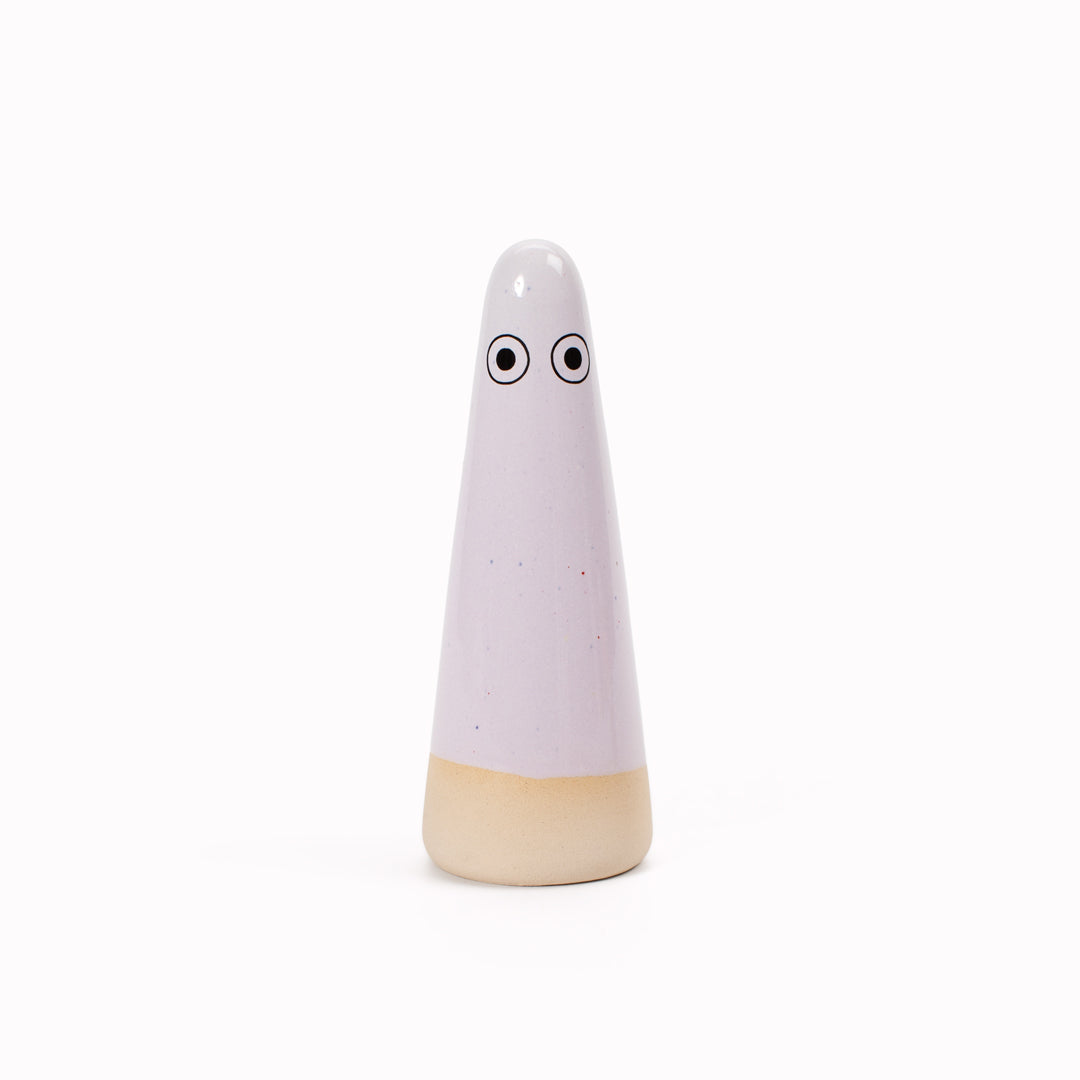 The pastel shades Ghosts provides a contemporary ornamental colour punch and personality to your home decor and also doubles as a ring holder.