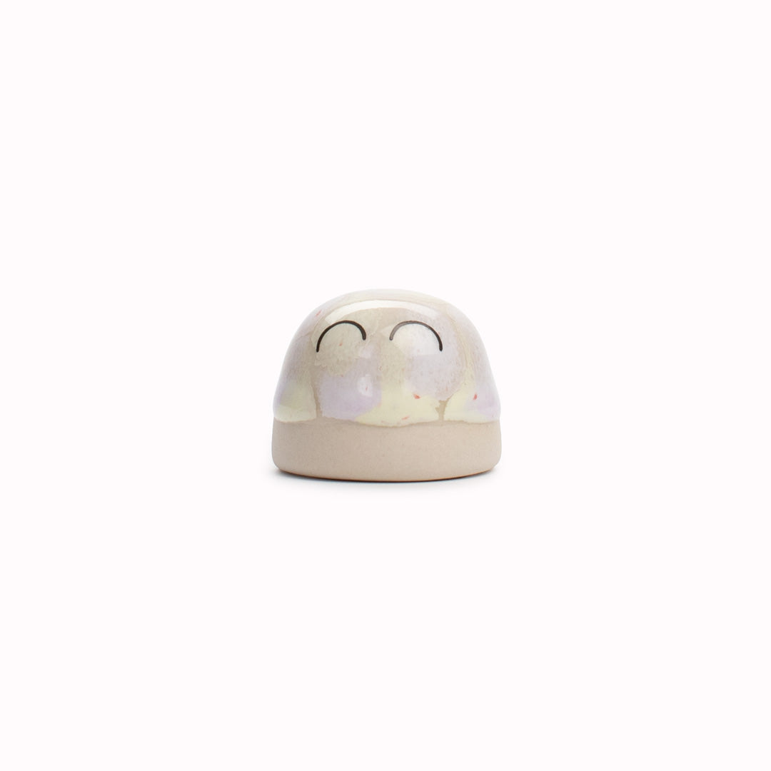 The smallest of the Arhoj decorative ornament figurine family, these tiny little cute dots still have all the personality of their larger siblings.