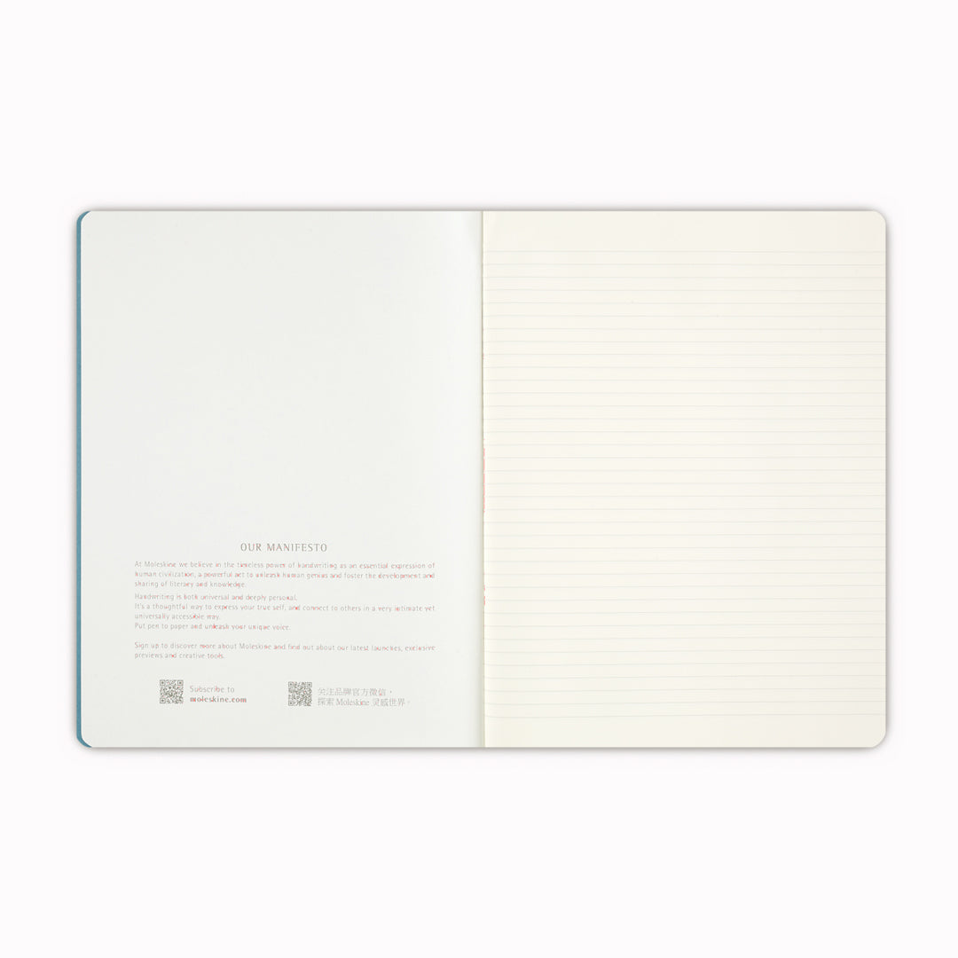 The Classic and Legendary Moleskine's Cahier Journal range, in collaboration with Peanuts. Features character covers and a bookmark.