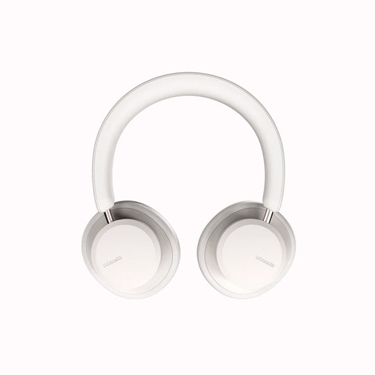 Pearl White Headphones from Urbanista are wireless bluetooth with over 50 hours playback and Active Noise Cancelling. The large cups and super soft ear cushions make these headphones extremely comfortable whilst still being portable and great for travelling.