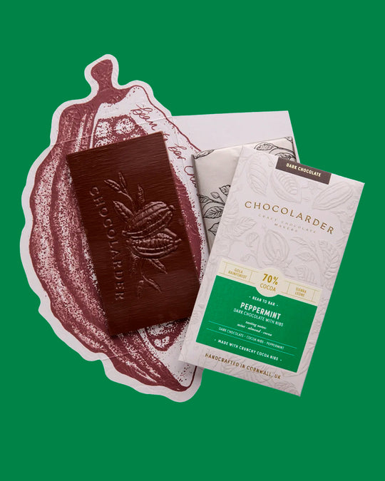 Chocolarder have produced a peppermint bar containing satisfying crunchy pieces of roasted cacao nibs and a zingy fresh peppermint hit.