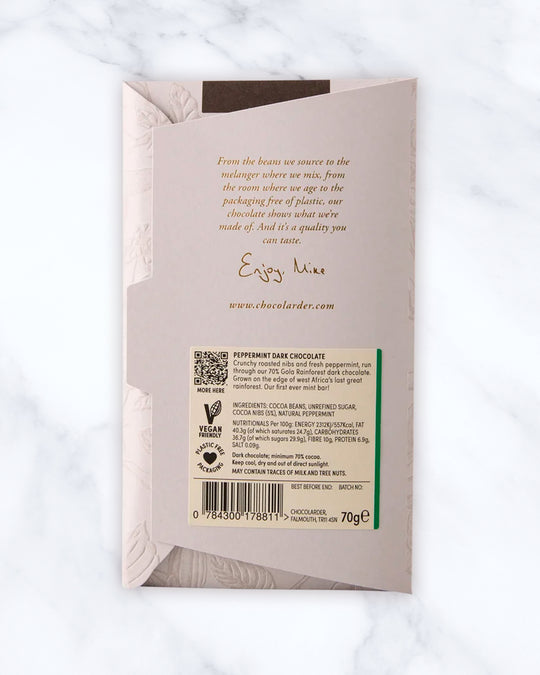 Chocolarder have produced a peppermint bar containing satisfying crunchy pieces of roasted cacao nibs and a zingy fresh peppermint hit.