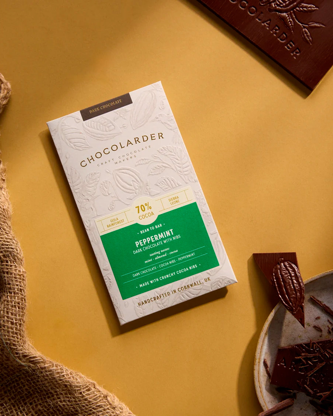 Chocolarder have produced a peppermint bar containing satisfying crunchy pieces of roasted cacao nibs and a zingy fresh peppermint hit.