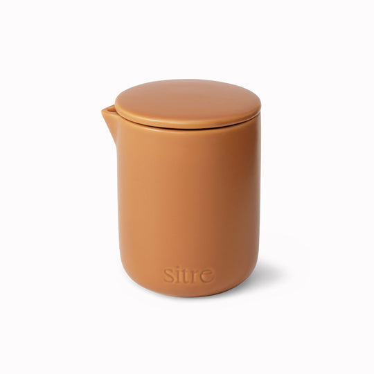 Pillow Haze features a calming blend of bergamot, frankincense, eucalyptus, and oakmoss calming and refreshes the mind.