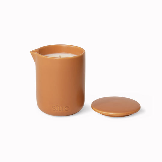 Pillow Haze features a calming blend of bergamot, frankincense, eucalyptus, and oakmoss calming and refreshes the mind.