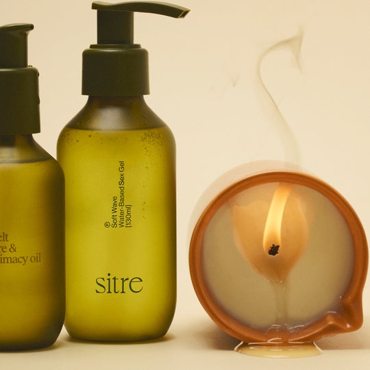 Pillow Haze features a calming blend of bergamot, frankincense, eucalyptus, and oakmoss calming and refreshes the mind.