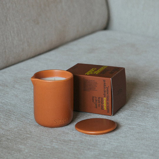 Pillow Haze features a calming blend of bergamot, frankincense, eucalyptus, and oakmoss calming and refreshes the mind.