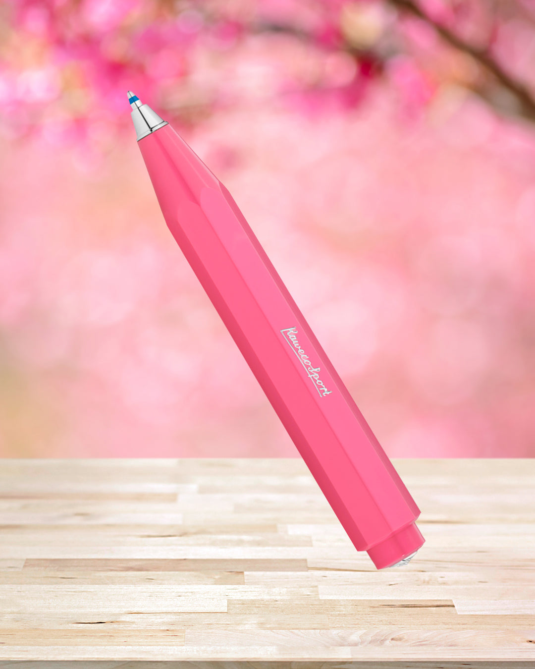 A modern take on a classic, the Skyline Sport pairs Kaweco’s heritage design with a clean, contemporary finish. 