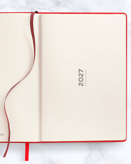 This stitched planner booklet adds a dated monthly planner to any Medium (A5) or Composition (B5) notebook.