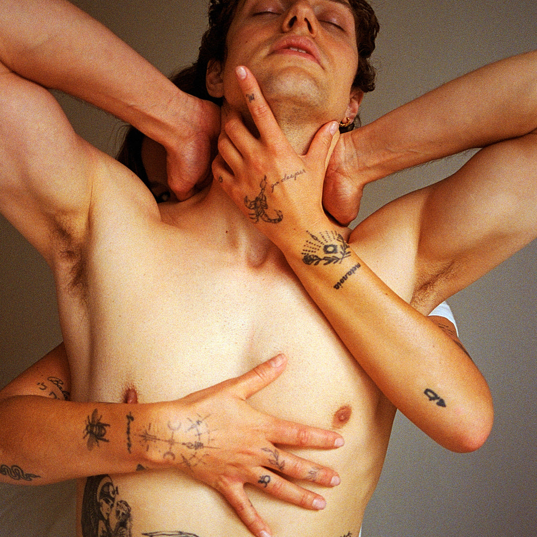 Sitre’s Pleasure Boost is the intentional addition your bedside table has been waiting for. This 100ml oil focuses on boosting blood flow and heightening physical sensation through the inclusion of CBD.