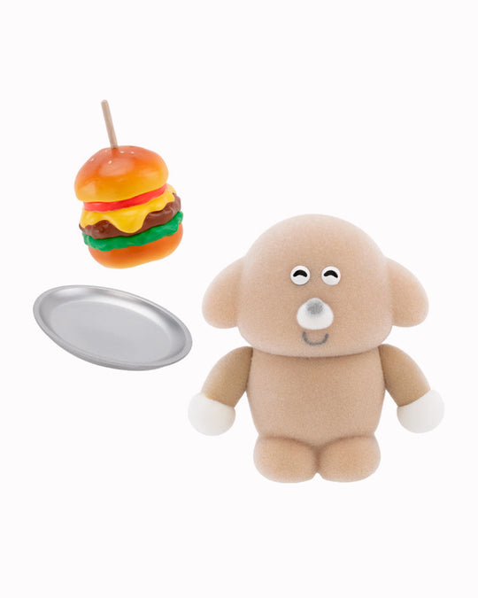 Six fuzzy Pokkoshi characters are hanging out at the diner, accompanied by miniature food, furniture and accessories including burgers, shakes, diner seating and more