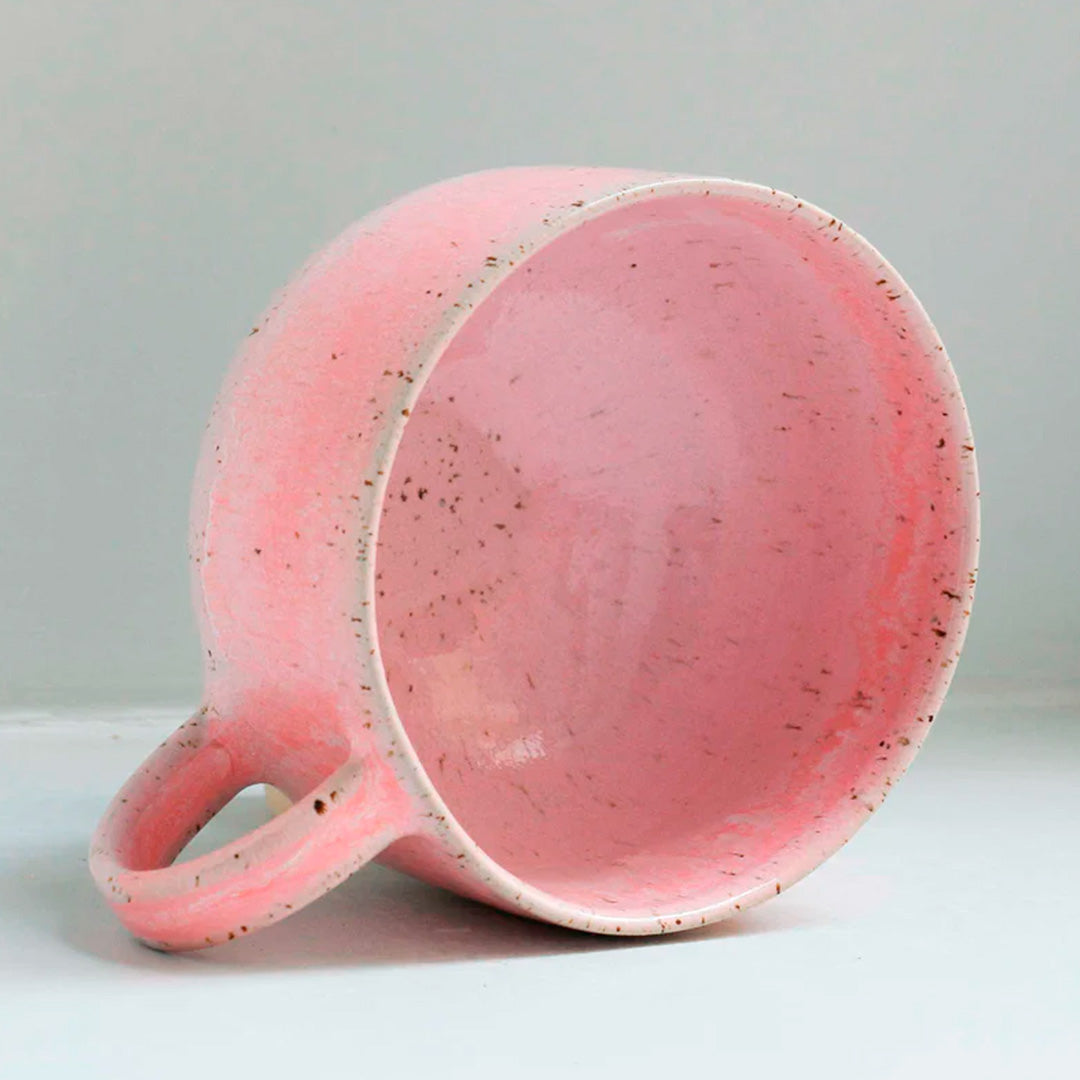 The Powder Poppy&nbsp;Mion Mug is a large thick glazed stoneware mug, ideal for hot chocolate, soup, long lattes or anyone that likes a BIG cuppa in the morning.