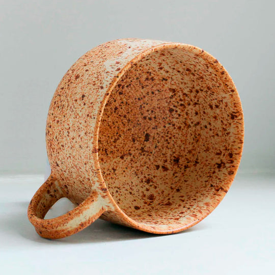 The Puffin Egg Mion Mug is a large thick glazed stoneware mug, ideal for hot chocolate, soup, long lattes or anyone that likes a BIG cuppa in the morning.